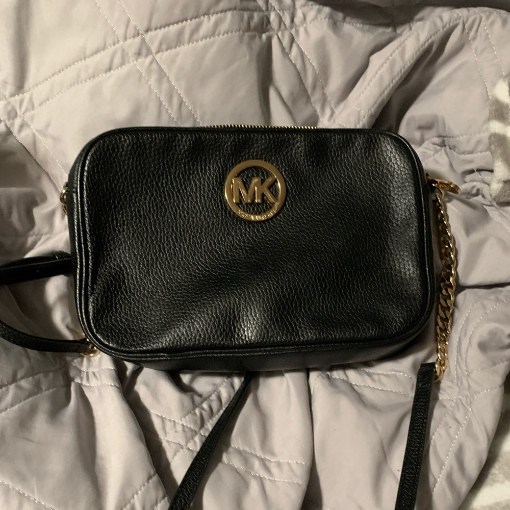 Black Michael Kors Crossbody